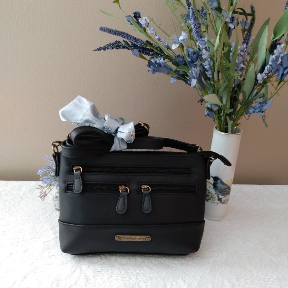 Nwot, stone mountain crossbody